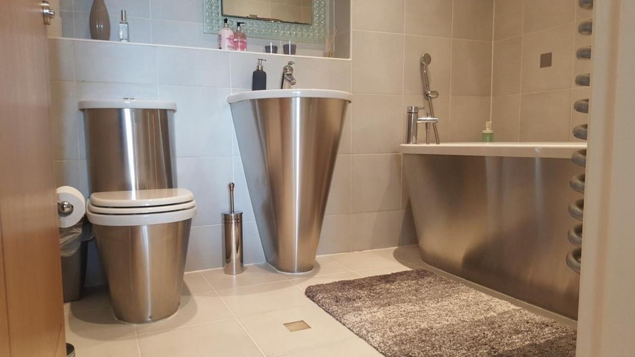 Sky Night Serviced Apartments Cardiff Exterior photo