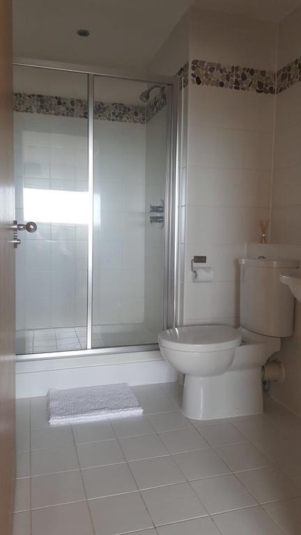Sky Night Serviced Apartments Cardiff Exterior photo